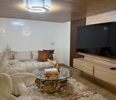 Ifrane Apartment | إقامة جبل هبري حي السلام إفران