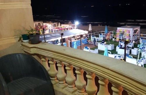 Ad-Dukhaylah Apartment | العجمي البيطاش شهر العسل شاطئ وايت
