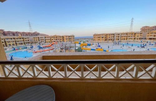 Ras Sudar Ski Chalet | بورتو السخنه - كاريبين اكوا بارك اطفال وكبار مجانآ عائلات فقط