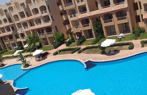 Sidi Abd El-Rahman Ski Chalet | شاليه بقرية أجورا الساحل الشمالي