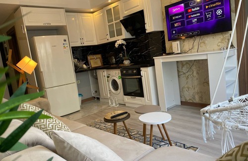 Esenyurt Apartment | شقة فخمة في جمهوريات - بجانب المترو بس