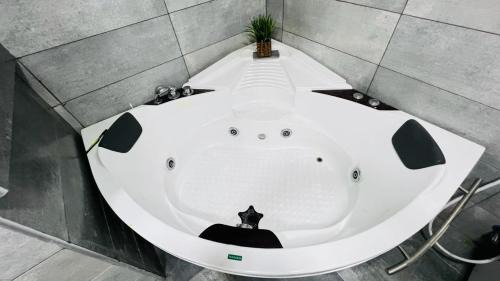 Al Jubeiha Ski Chalet | شقة مفروشة