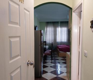 Sheraton Road -Sakkala Apartment | شقة 327صغيرة جميلة هادئة وسط المدينة