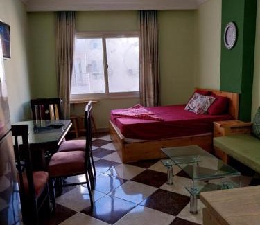 Sheraton Road -Sakkala Apartment | شقة 327صغيرة جميلة هادئة وسط المدينة