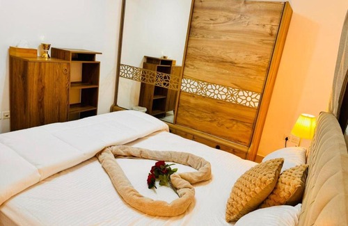 Al Khan Apartment | شقق سهيل برج الهلال