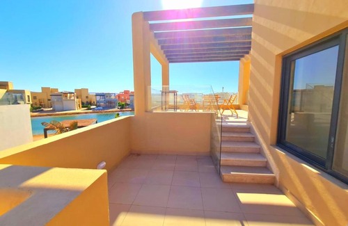 Al-Jumruk Apartment | طويله