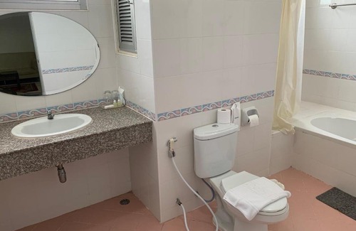 Nakhon Ratchasima Hotel | โรงแรมสบายโฮเทล โคราช