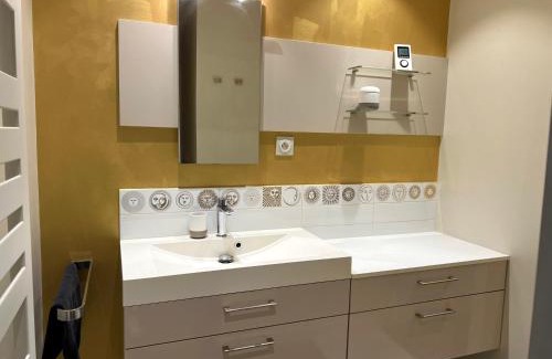 La Rochelle City Centre Apartment | ღ Le Nérée - Au cœur du vieux port et cosy