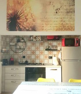 Imola Apartment | ᑢᗩSᗩ ᘻᗩᖴᗩᒪᗪᗩ zona stazione - centro con parcheggio interno