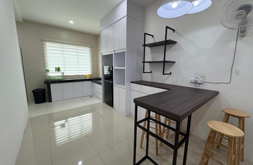 Menglembu House | 万里望 Menglembu Bestari Homestay