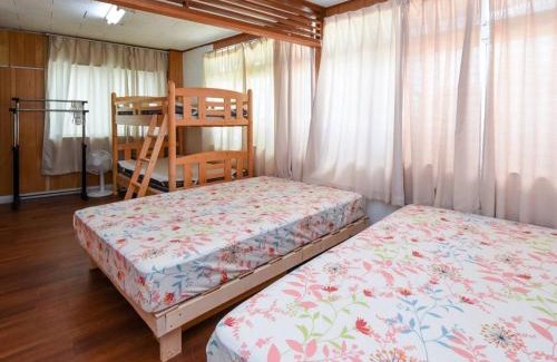 Tsuboya Apartment | 国際通り徒歩5分/2フロア貸切【シーサーの隠れ家】
