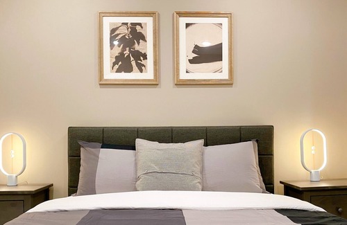 Logan Square Apartment | 賽美蓉 | Semillon 1 BR/1 BA at City Hall