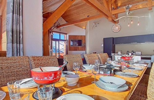 Les Menuires Apartment | (0.med) Spacieux appartement Les Menuires skis aux