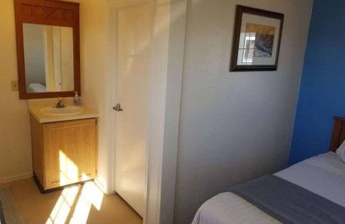 Valle House | 012C Affordable Retreat near South Rim Sleeps 2