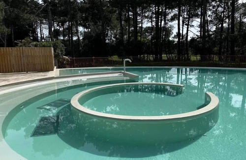 Lacanau-Ocean Apartment | 01416 One bedroom flat with balcony in a holiday residence with pool