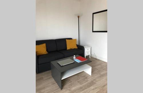 Noisy-le-Grand Apartment | 02 Bedrooms-Paris-Disneyland-Parking-RER A 3'