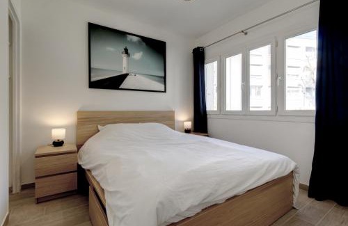 Hopitaux-Facultes Apartment | 028- CHU Hôpital, Appart 2chambres, Parking, Tram