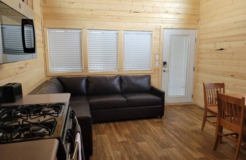 Valle Ski Chalet | 037 Tiny Home nr Grand Canyon Sleeps 8-South Rim