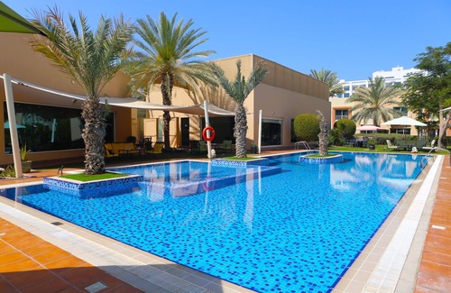 Al Barsha 1 Villa | 04 Bedroom Family Villas - Al Barsha 1, Dubai