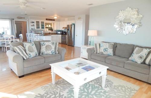 Dauphin Island House | 058 Seasons