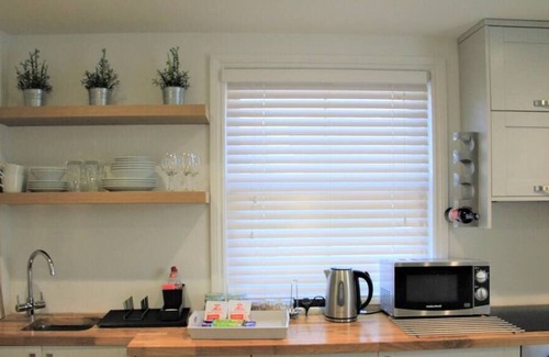 Folkestone Apartment | 06. The Warren