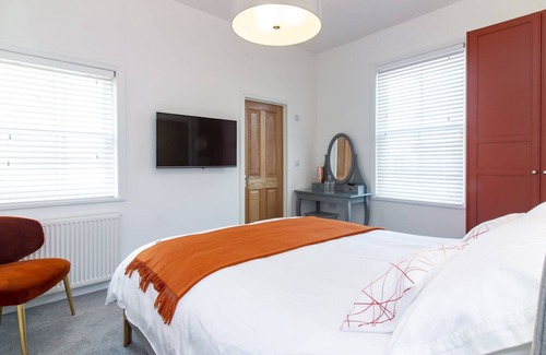 Folkestone Apartment | 07. The Boardwalk