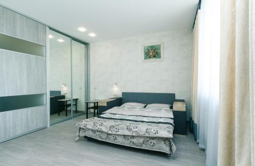 Darnyckyj Apartment | 1к квартира 20 мин от центра