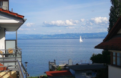 Immenstaad am Bodensee Apartment | 1 1/2 room apartment with side lake view
