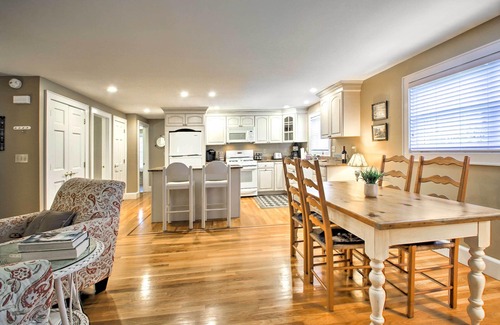 Kennebunk House | 1/2 Mi to Beach: Lovely Guesthouse in Kennebunk!