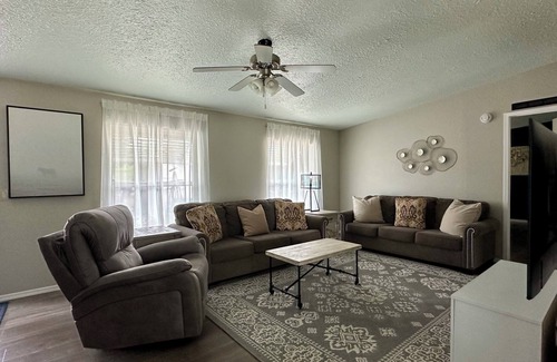 Northwest Boise City House | 1 Acre Hidden Gem in Town