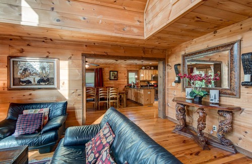 Vilas Cabin | 1 Awesome Skyview - Spectacular log home with hot tub and top of the line amenities!