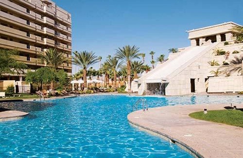 Enterprise Condo | 1 BDRM~ SLEEPS 4~ GREAT POOLS~ WATER SLIDES~ BOOKING HOLIDAYS NOW ~2 BATHROOMS~
