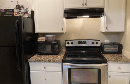 Houston Condo | 1 Beautiful Bedroom Condo near all.