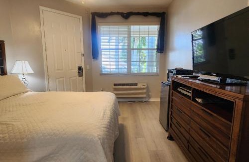 Trailer Estates Apartment | 1 Bed 1 Bath at IMG near Beach