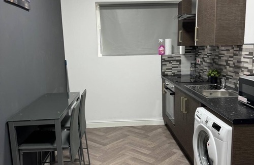 Clifton Apartment | 1-Bed Apartment in clifton Nottingham