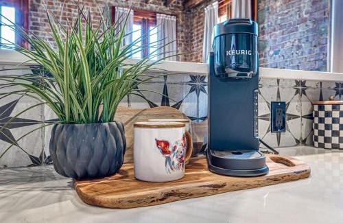 Central Oklahoma City Apartment | 1 Bed Big Apt in OKC Stockyards