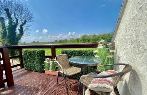 Hawarden Apartment | 1 Bed in Hawarden 86711