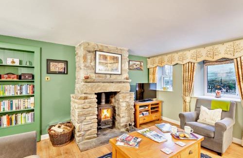 Hawes House | 1 Bed in Hawes 94120