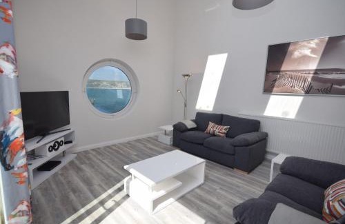 Swanage House | 1 Bed in Swanage DC124
