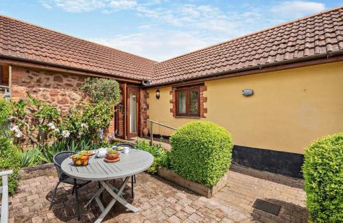 Sampford Peverell House | 1 Bed in Tiverton 53102