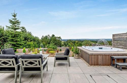 Paignton House | 1 Bed in Totnes 93061