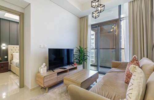 Sheikh Zayed Road Apartment | 1 Bed In Upscale Neighbourhood Business Bay