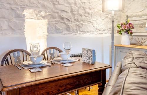 Kidwelly House | 1 bed property in Kidwelly 43409