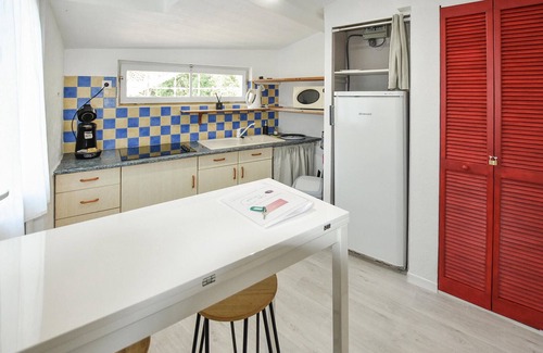 Saint-Paul-Trois-Chateaux House | 1 bedroom accommodation in ST PAUL TROIS CHATEAUX