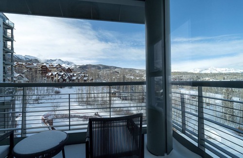 Mountain Village Apartment | 1 bedroom/2 bath Penthouse with Views, Private balconies, AC & Resort amenities