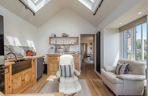 South Hayling Cottage | 1 bedroom accommodation in Hayling Island
