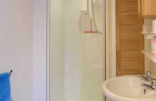 Rustington Cottage | 1 bedroom accommodation in Rustington, near Littlehampton