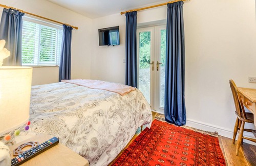 Newcastle Emlyn Cottage | 1 bedroom accommodation in Cwm-Morgan