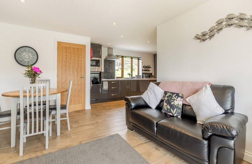 Axminster Cottage | 1 bedroom accommodation in Tytherleigh, near Axminster
