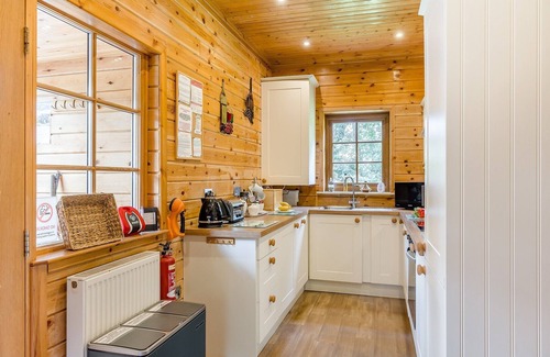 Menai Bridge Ski Chalet | 1 bedroom accommodation in Anglesey